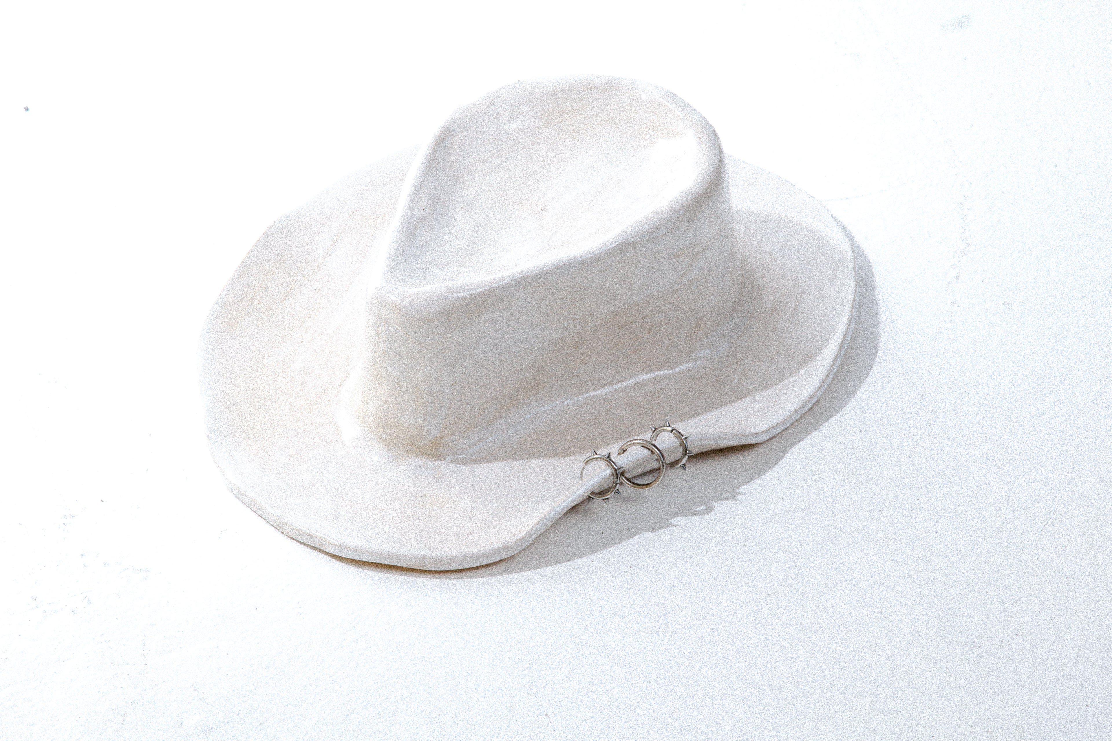 escultura chapéu cowboy